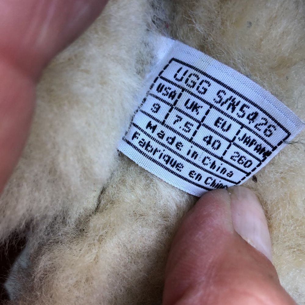 Ugg  Wooden Clogs - Picture 8 of 8